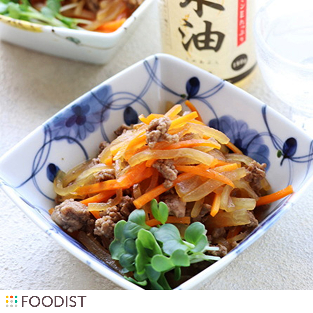 作り置きや副菜に!大根とにんじんとひき肉の炒め煮