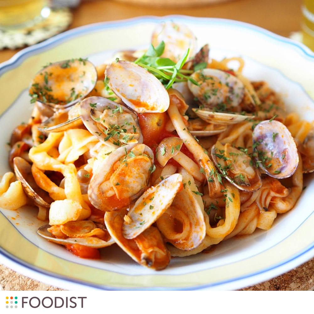 手打ちフェトチーネ de ボンゴレ・ロッソランチ