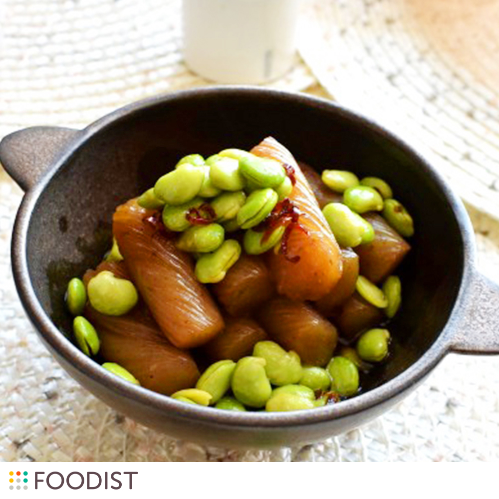 我が家の定番!こんにゃくと枝豆のピリ辛炒め