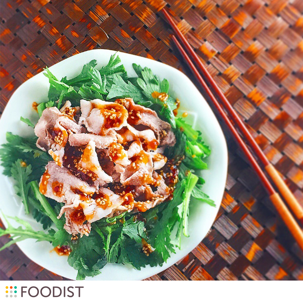 特製ラー油でヤバ旨 5分でできる豚しゃぶの春菊添え