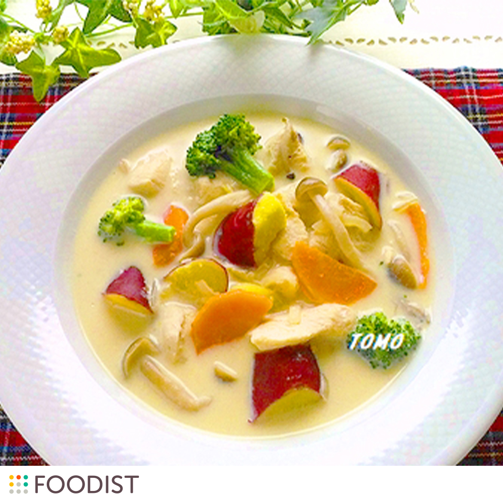 ボリューミーだけどヘルシー!さつま芋と鶏むね肉の豆乳クリーム煮