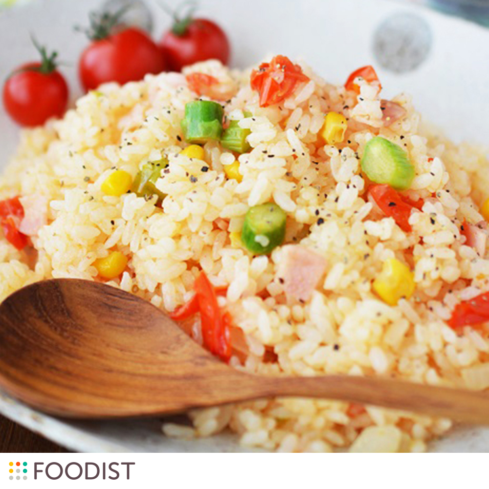 ワンボウル&電子レンジで!ミニトマトとコーンとアスパラのピラフ風ごはん